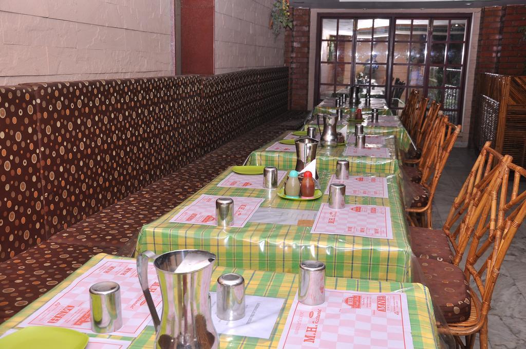 Hotel Mnh Royal Park Palayankottai Exterior photo