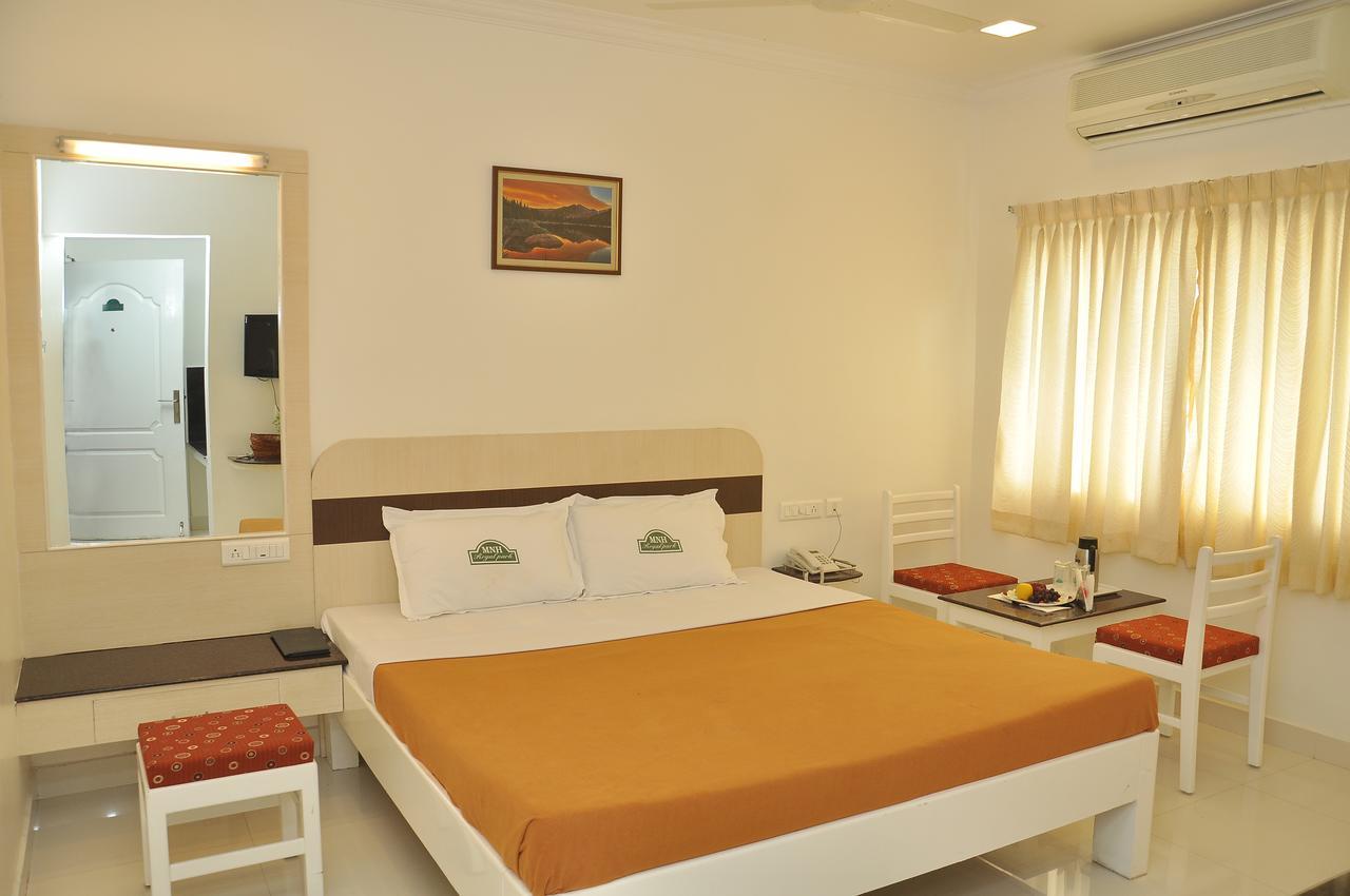Hotel Mnh Royal Park Palayankottai Exterior photo